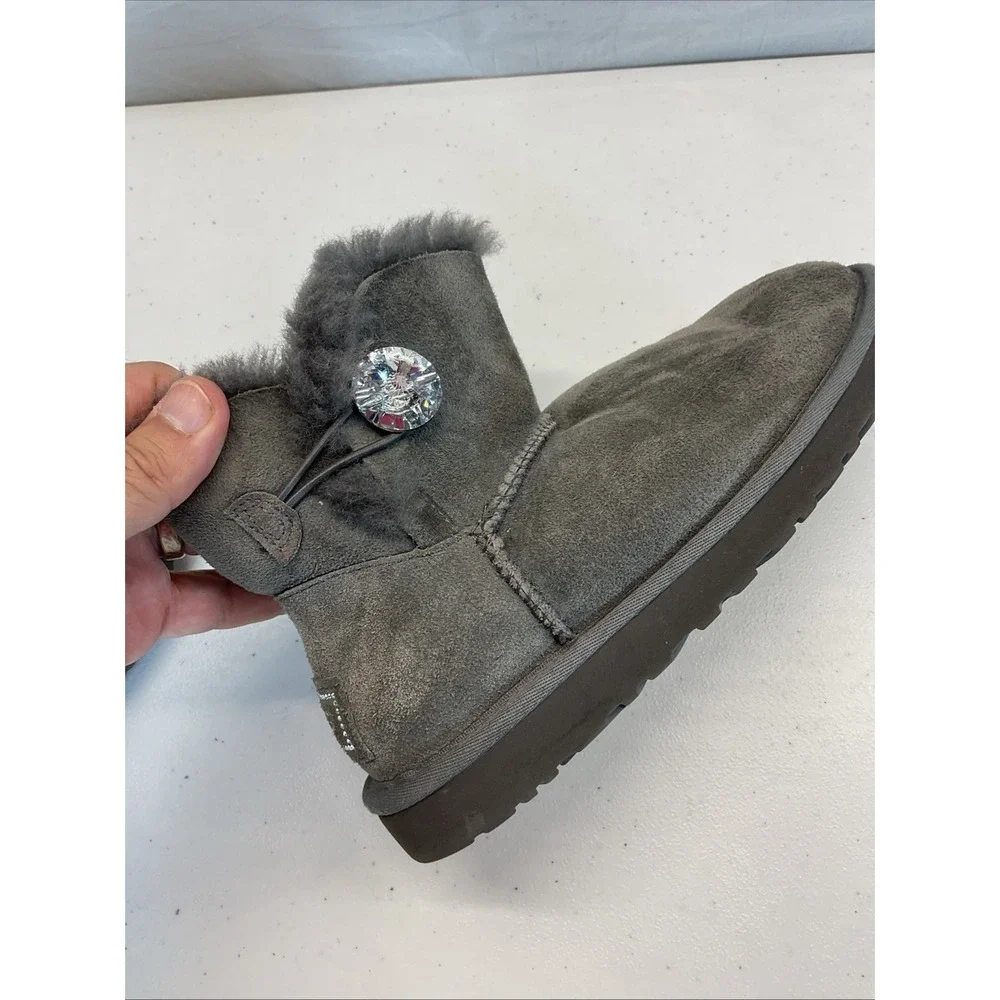 UGG Mini Bailey Button Bling Gray Sheepskin Boots Women's Size 7‎